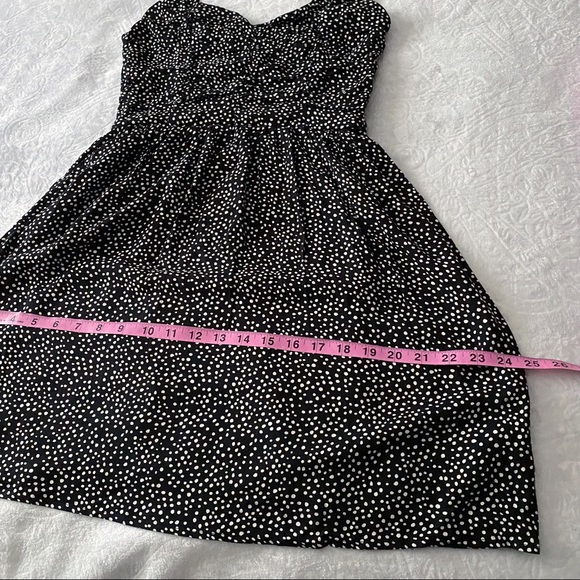 NWT Ruched Chest Above Knee Polkadot Dress - Picture 9 of 12